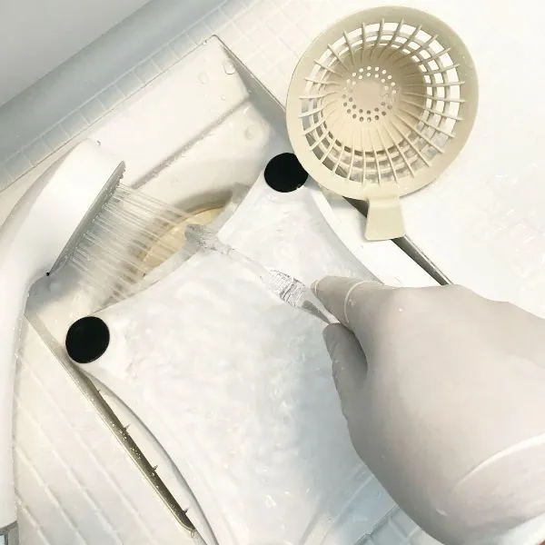 お風呂の排水口掃除