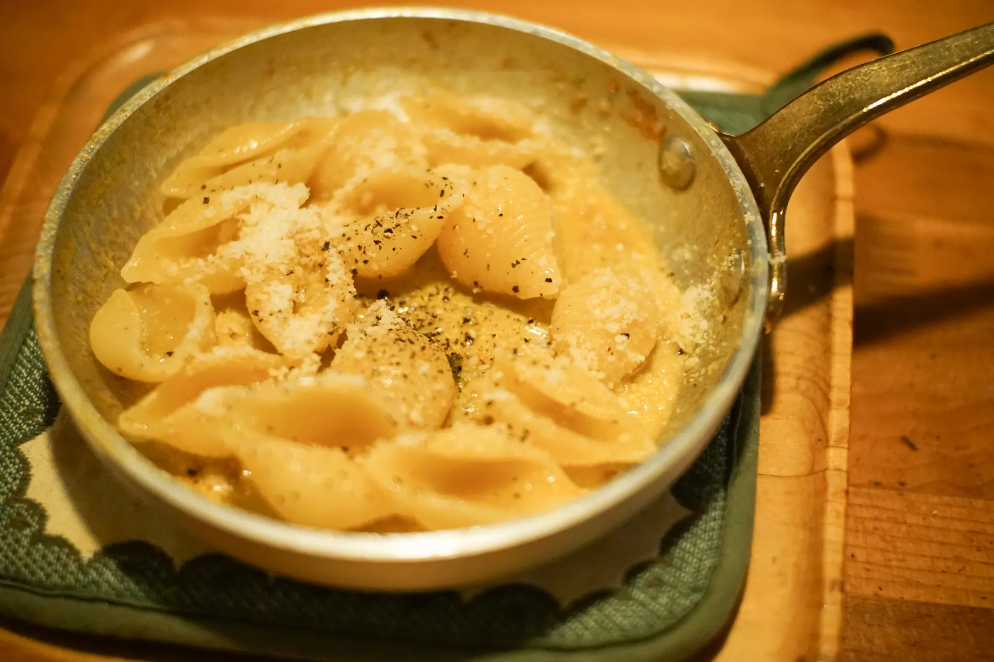 冷凍サバのオリーブオイル煮の〆パスタ