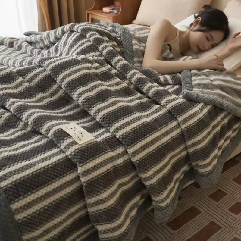 ヴィンテージスタイルのコーラルフリースブランケット