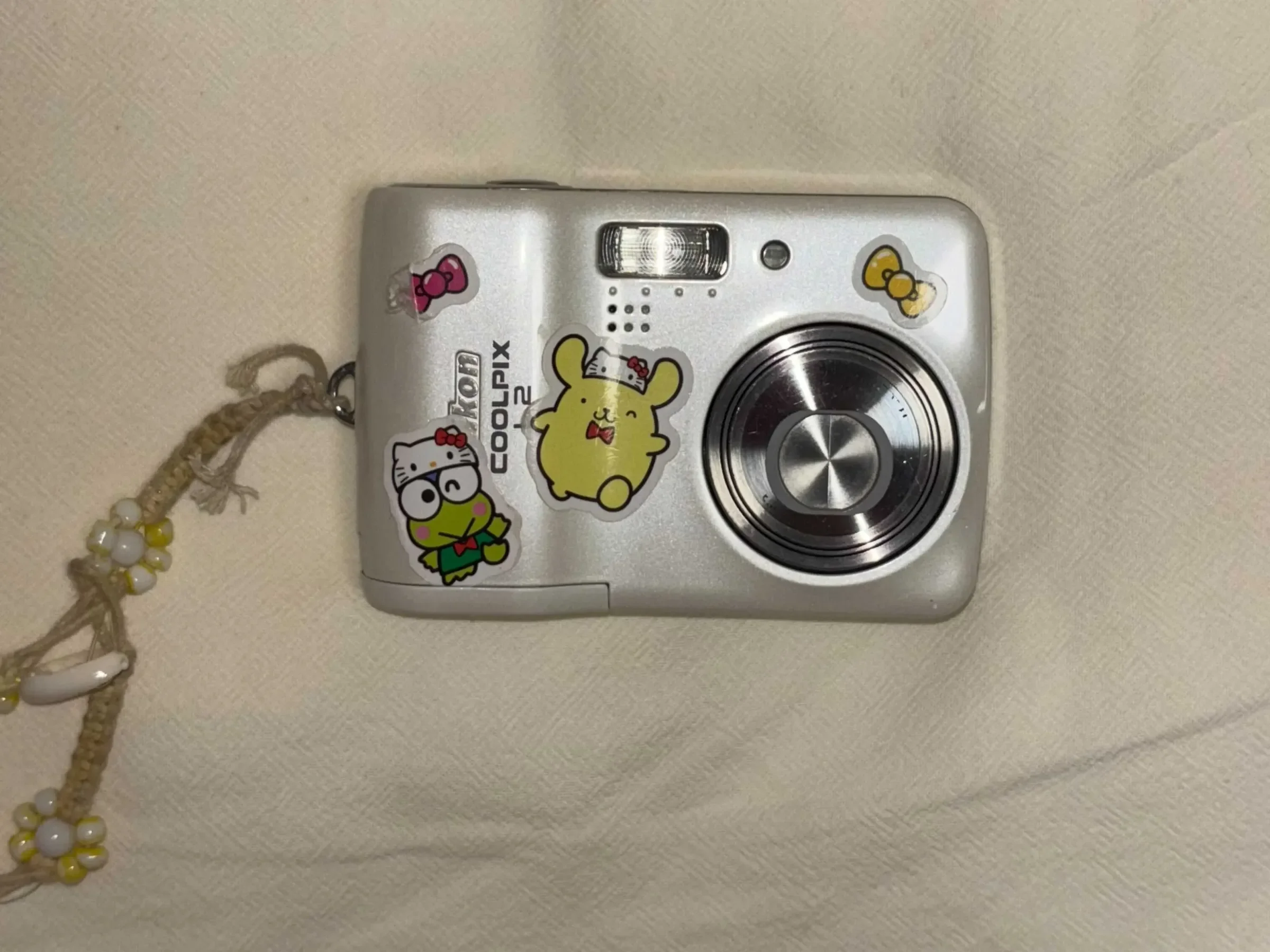 nikon coolpix L2