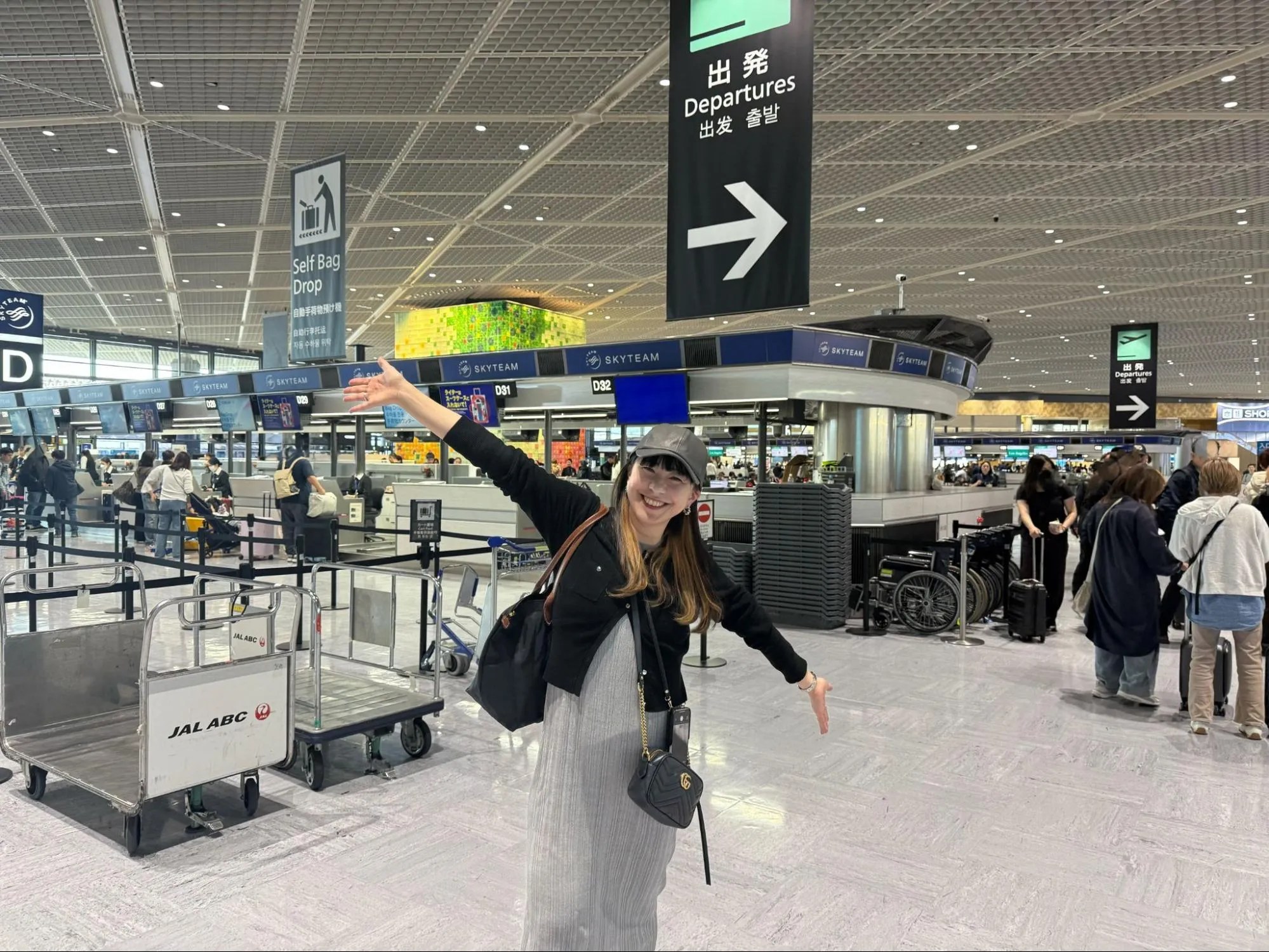 成田国際空港出発ターミナル1出発ロビー