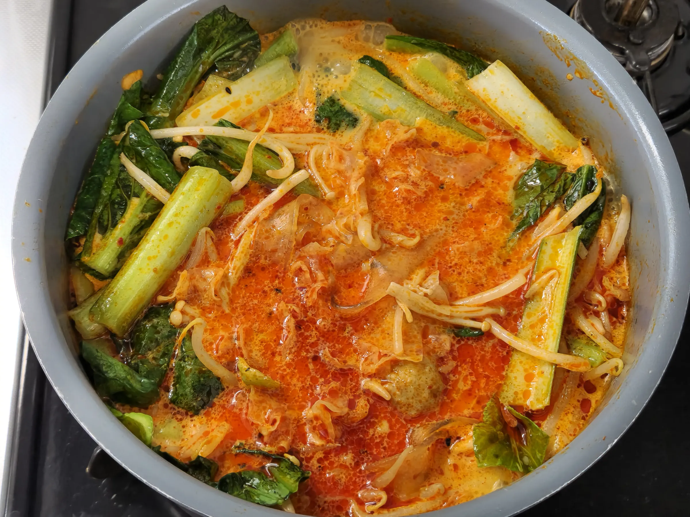 麻辣湯葉物を入れる