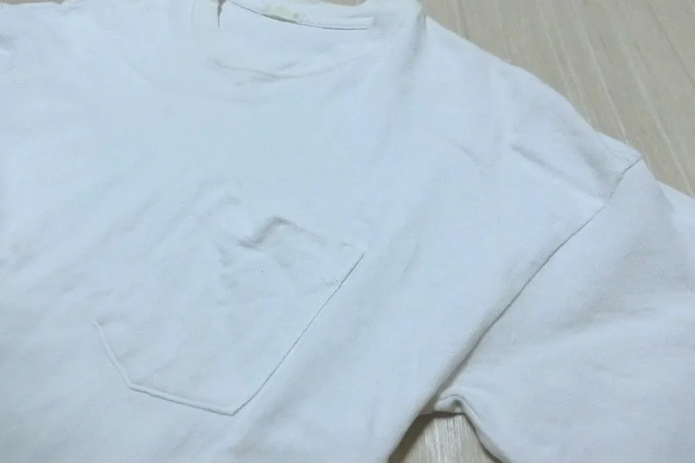 汗でシミや黄ばみができる原因