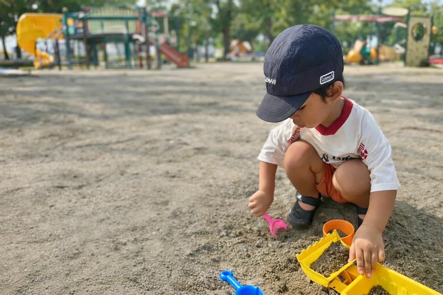 どろんこの子供服