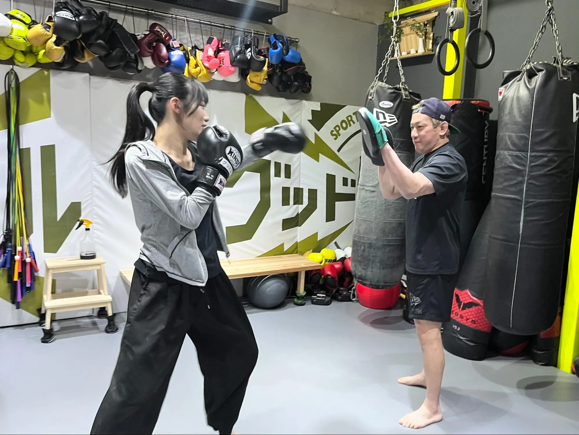 ミット打ちの様子