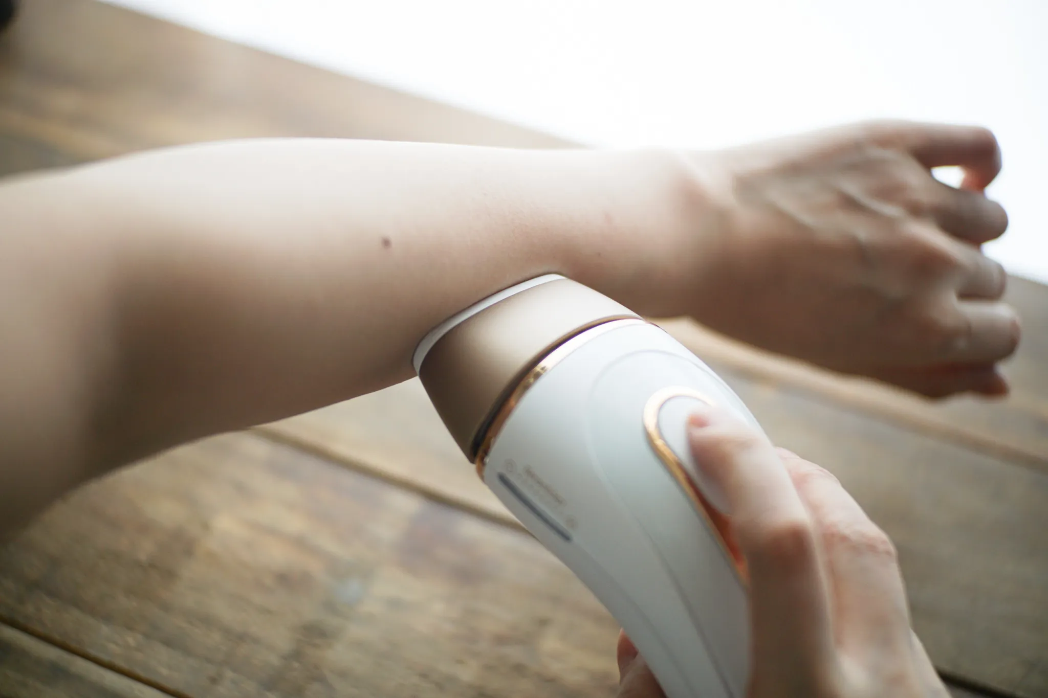 ブラウンの脱毛器