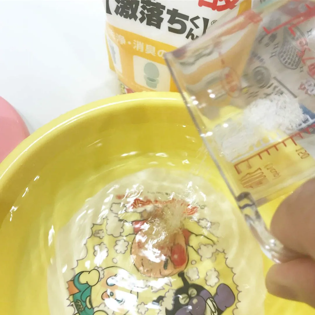 クエン酸をお湯に溶かす