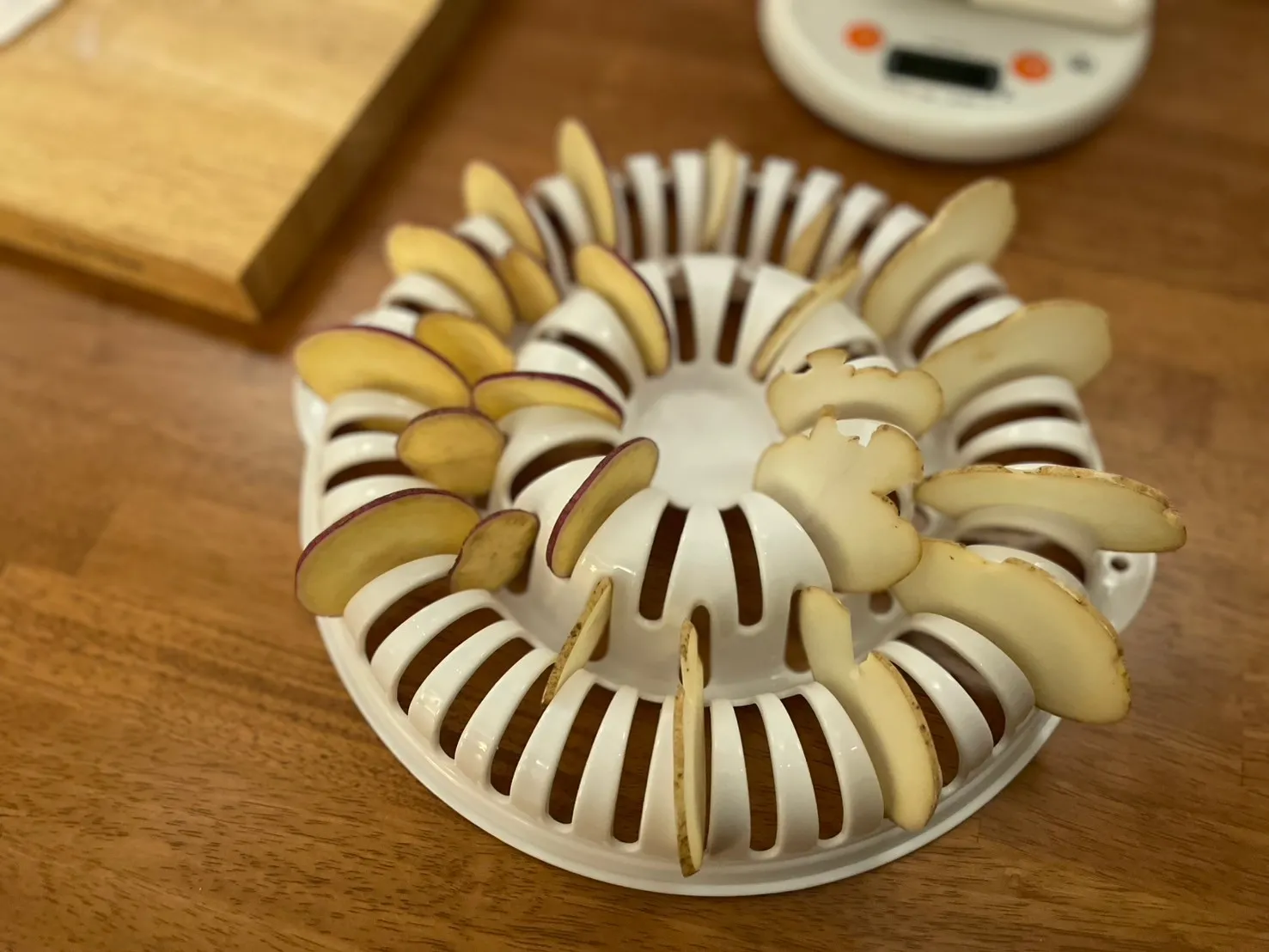 ダイソー電子レンジチップスメーカー