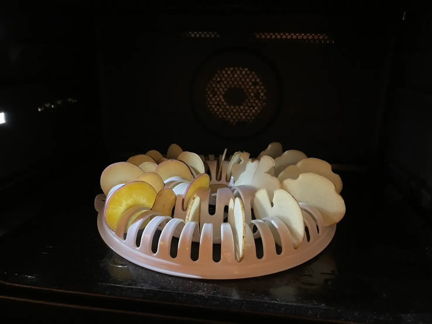 ダイソー電子レンジチップスメーカー