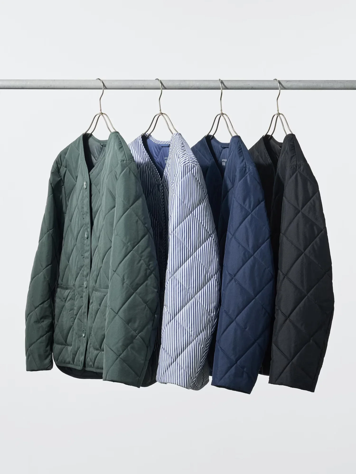 ユニクロパフテックノーカラージャケットカラバリ