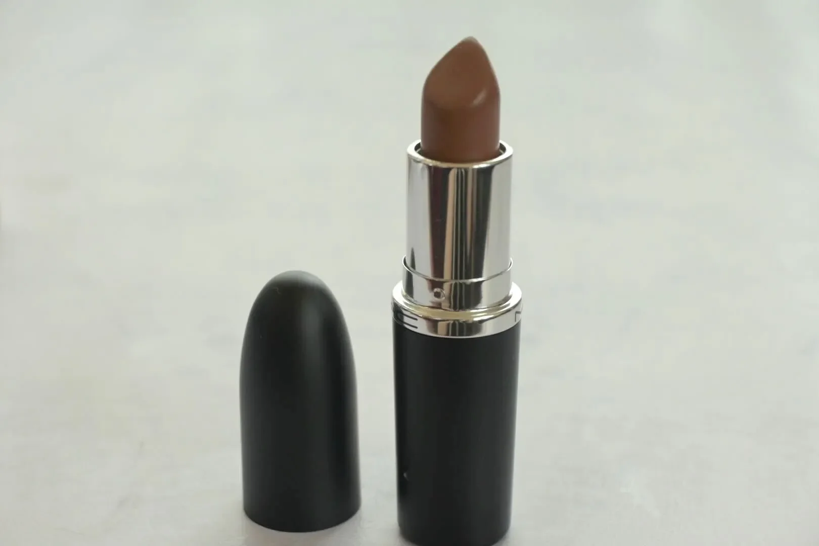 MAC マキシマル スリーク サテン リップスティック ホッジポッジ
