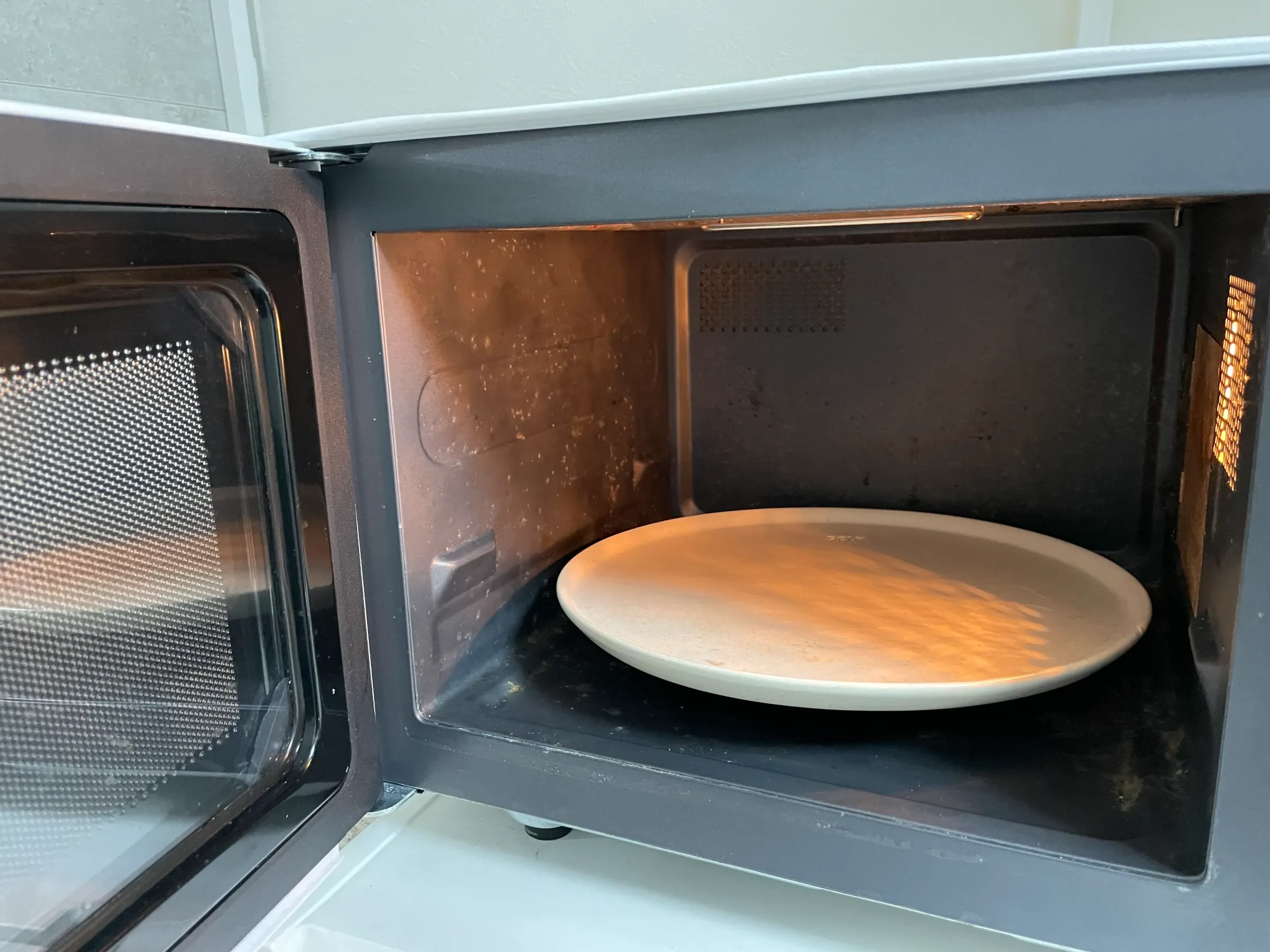 ダイソー電子レンジ掃除