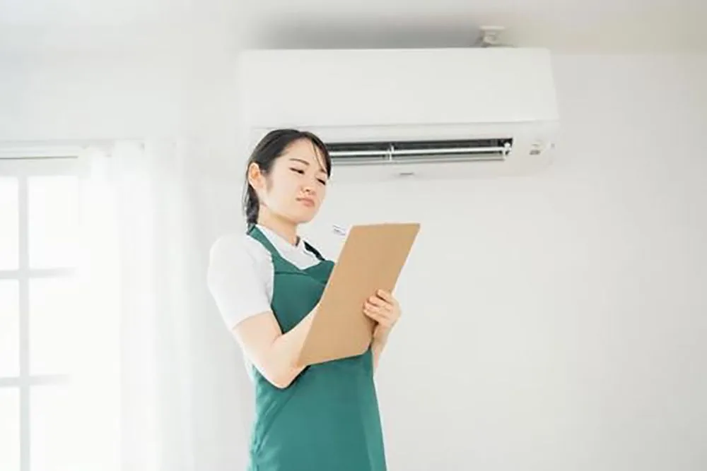 窓用エアコン掃除