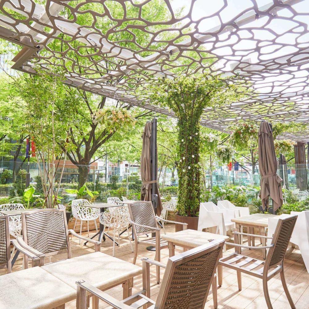 ザストリングス表参道