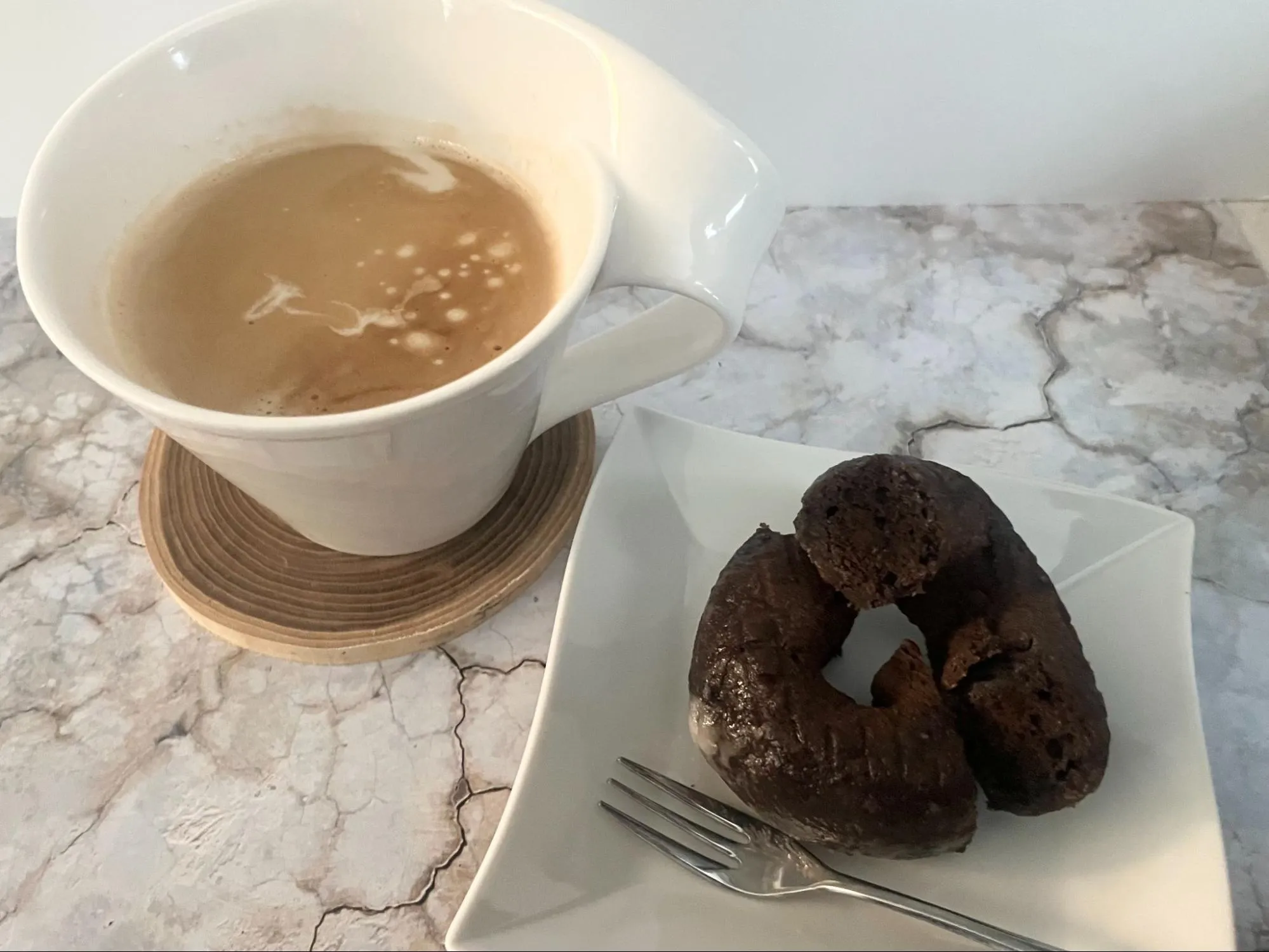 冷凍チョコレート×ホットカフェオレの画像