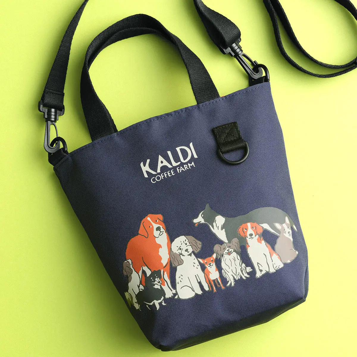 10/15まで】カルディ「いぬの日おさんぽバッグ」が大人かわいい