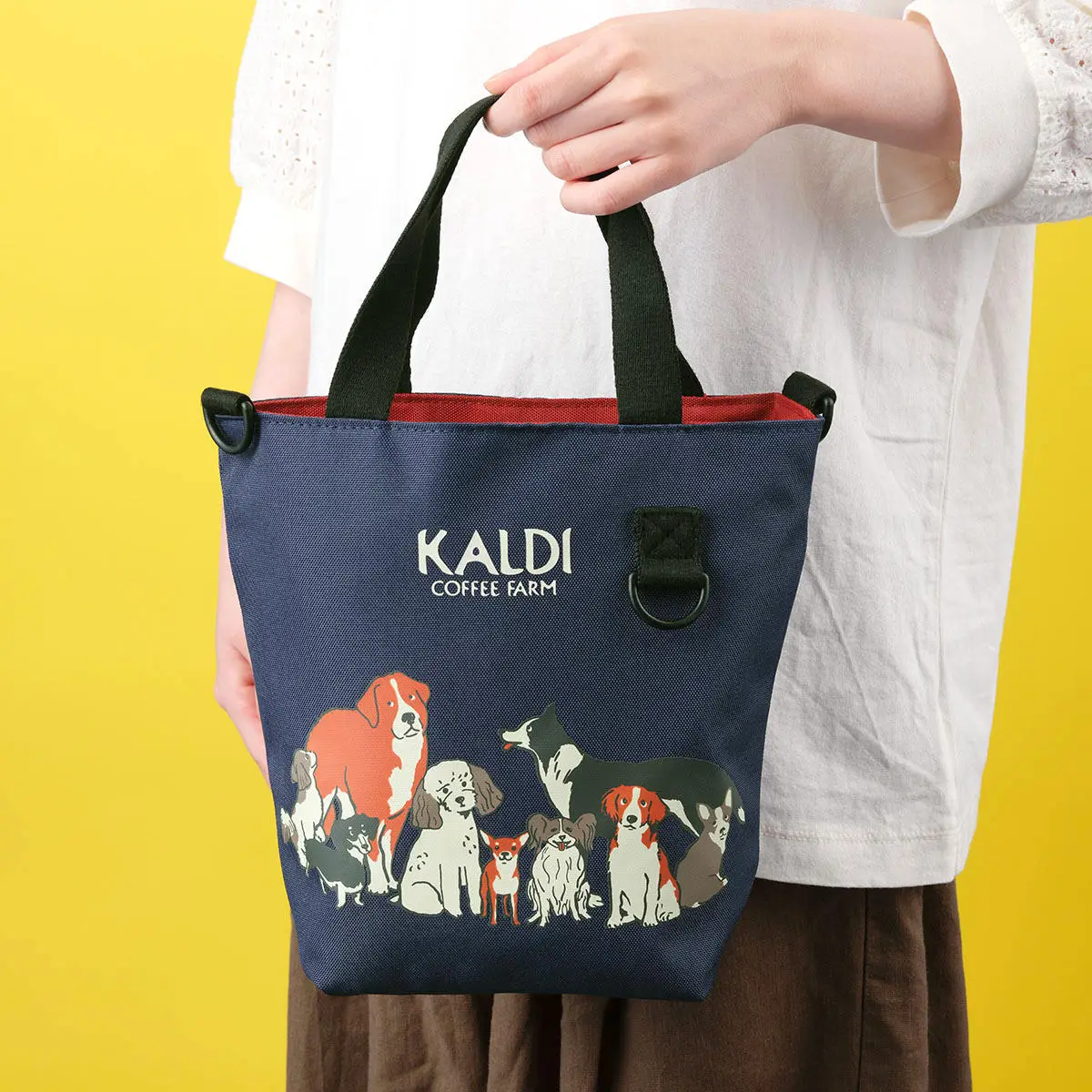 10/15まで】カルディ「いぬの日おさんぽバッグ」が大人かわいい