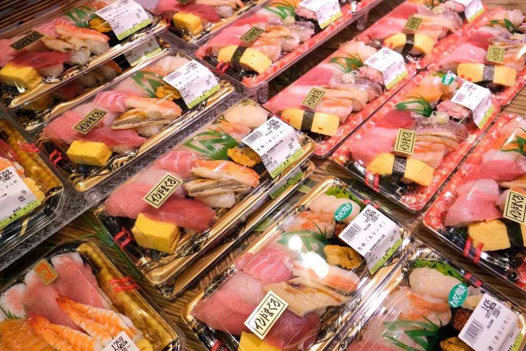 デカネタ寿司