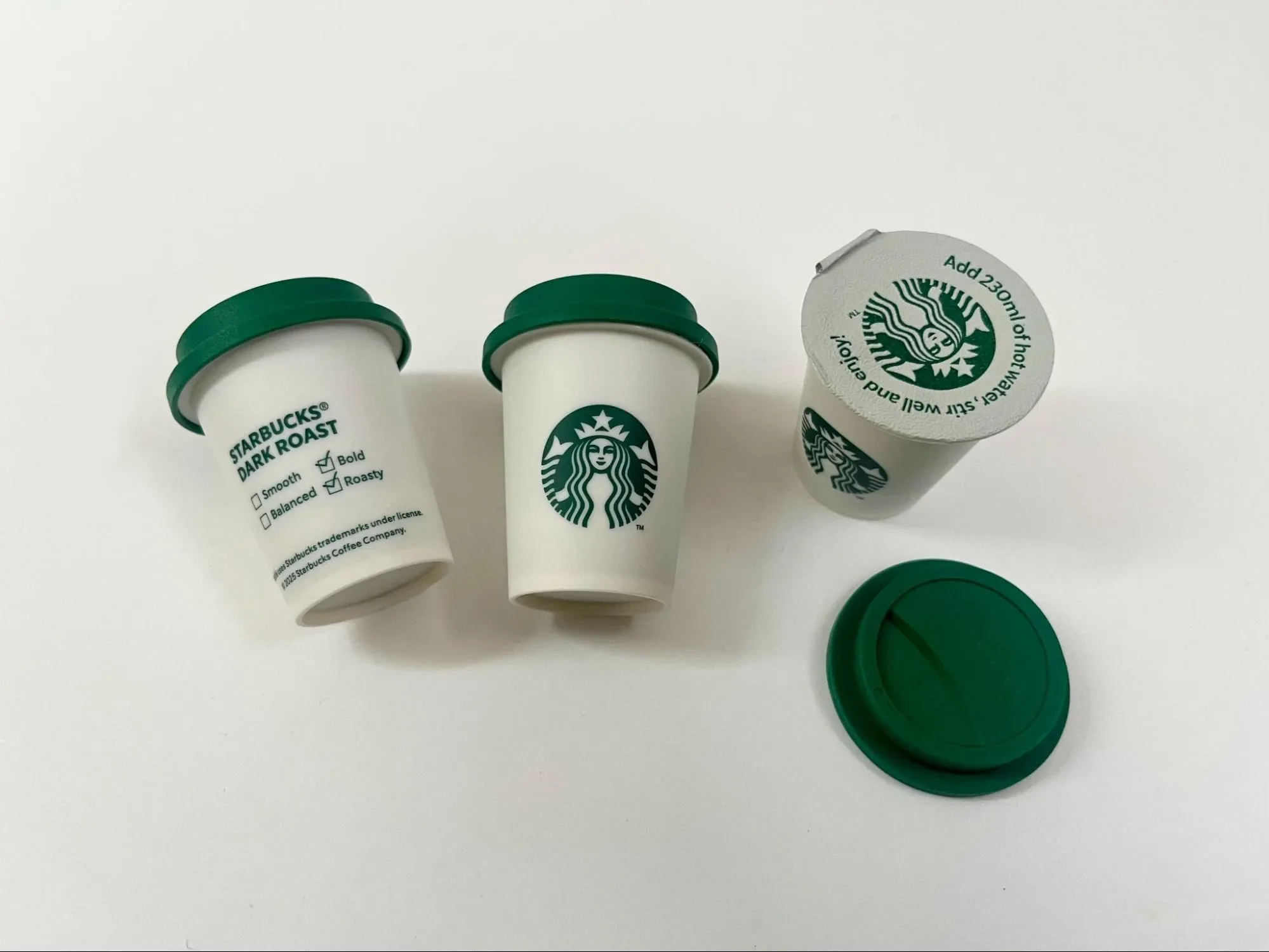 スターバックス® プレミアム ソリュブル コーヒー ミニカップのパッケージの細部の画像