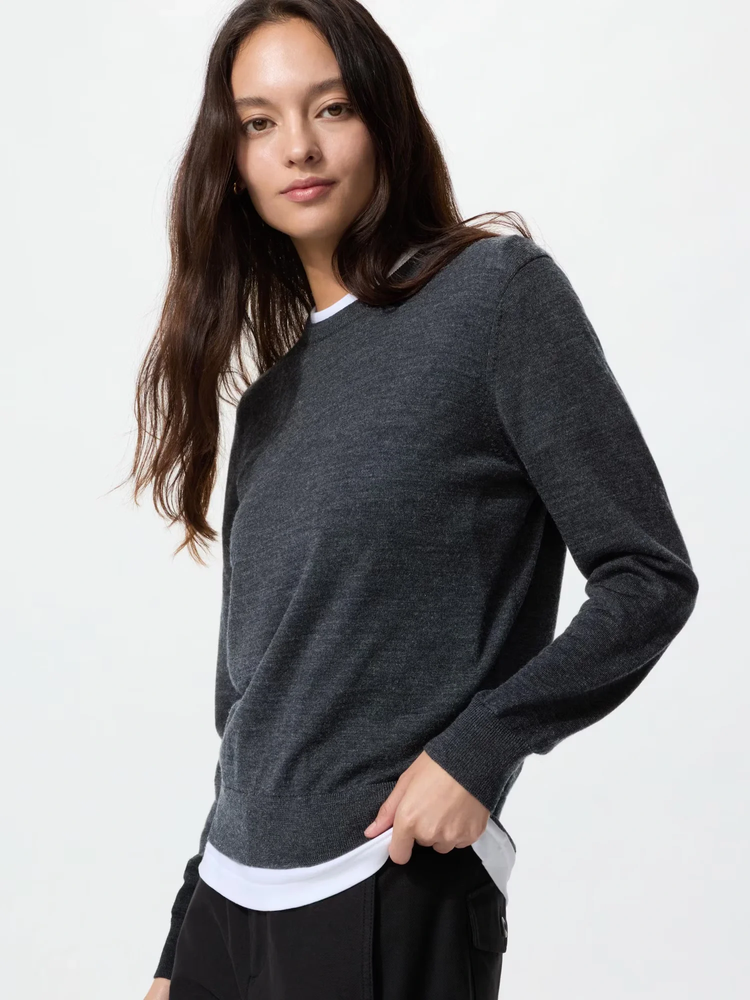 ユニクロメリノクルーネックセーター