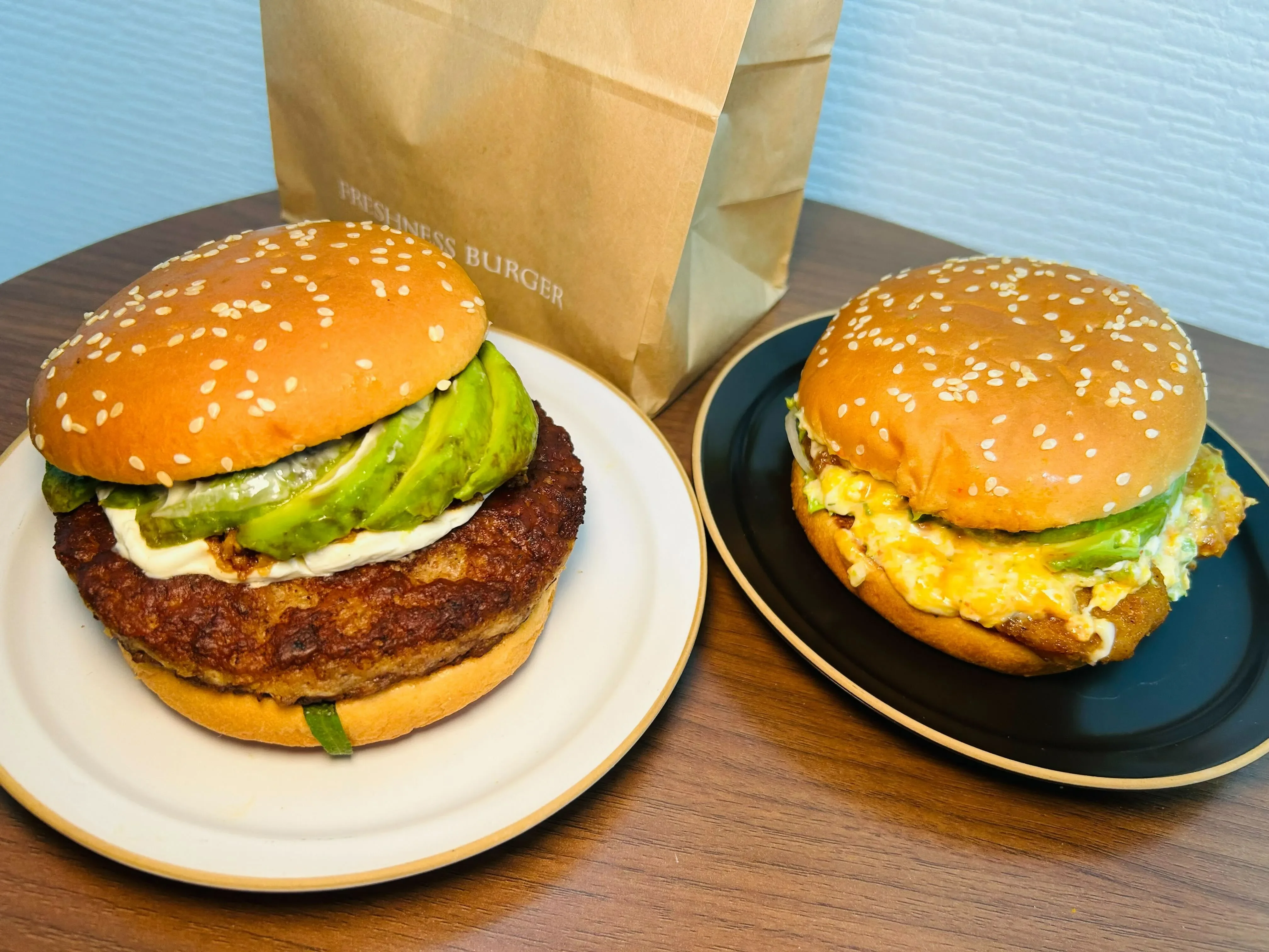 フレッシュネスバーガーアボカドバーガー