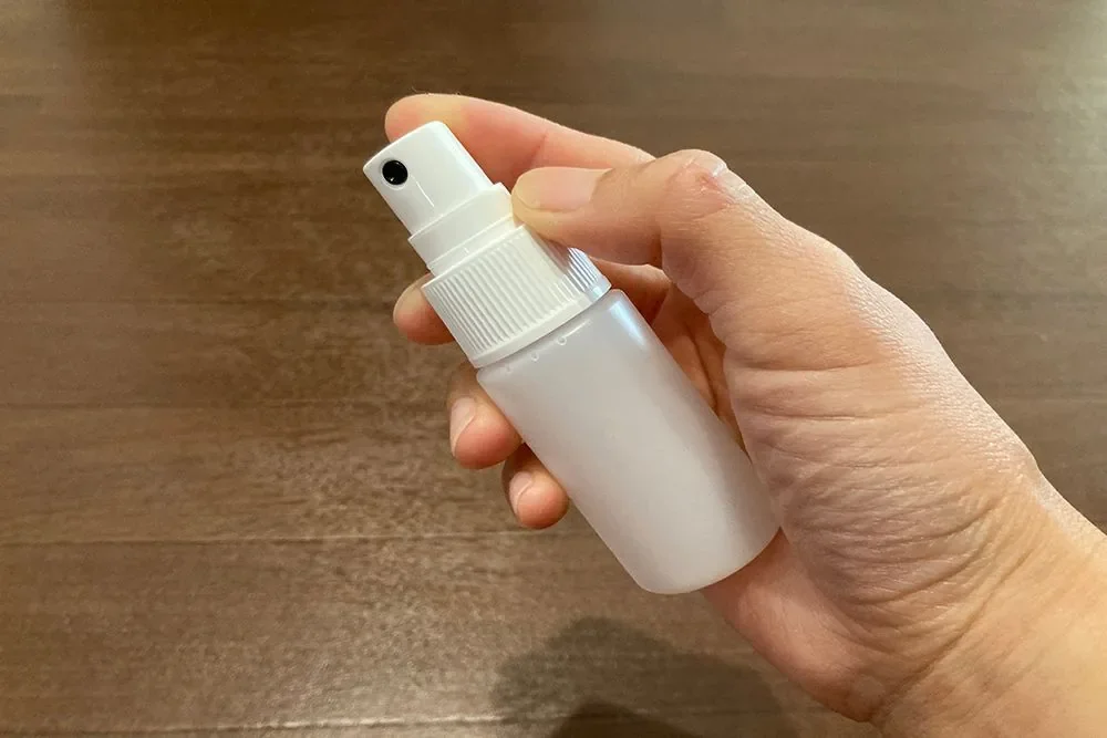 アクリルパーテーション掃除