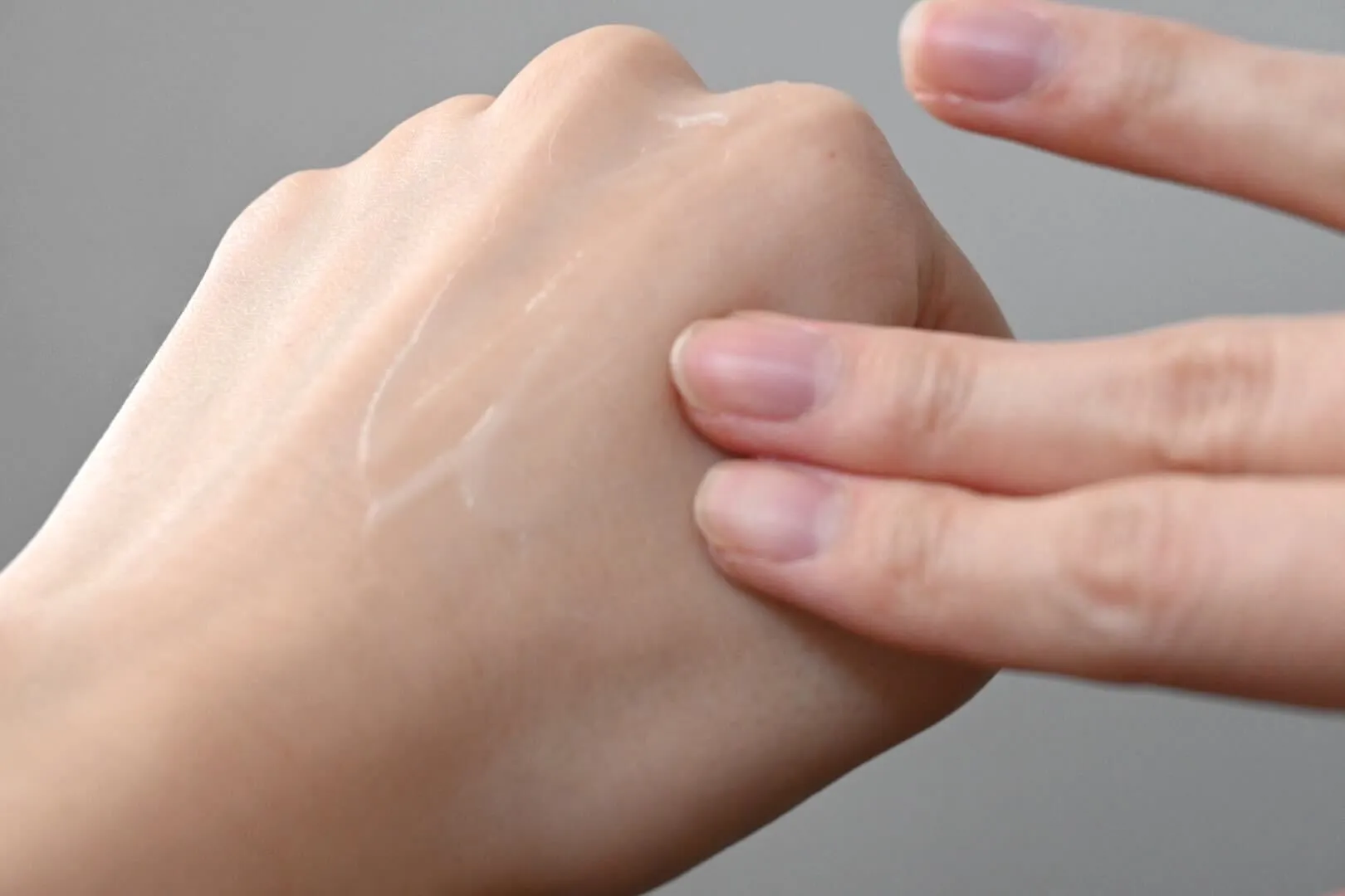 アトリックスハンドクリームのテクスチャー