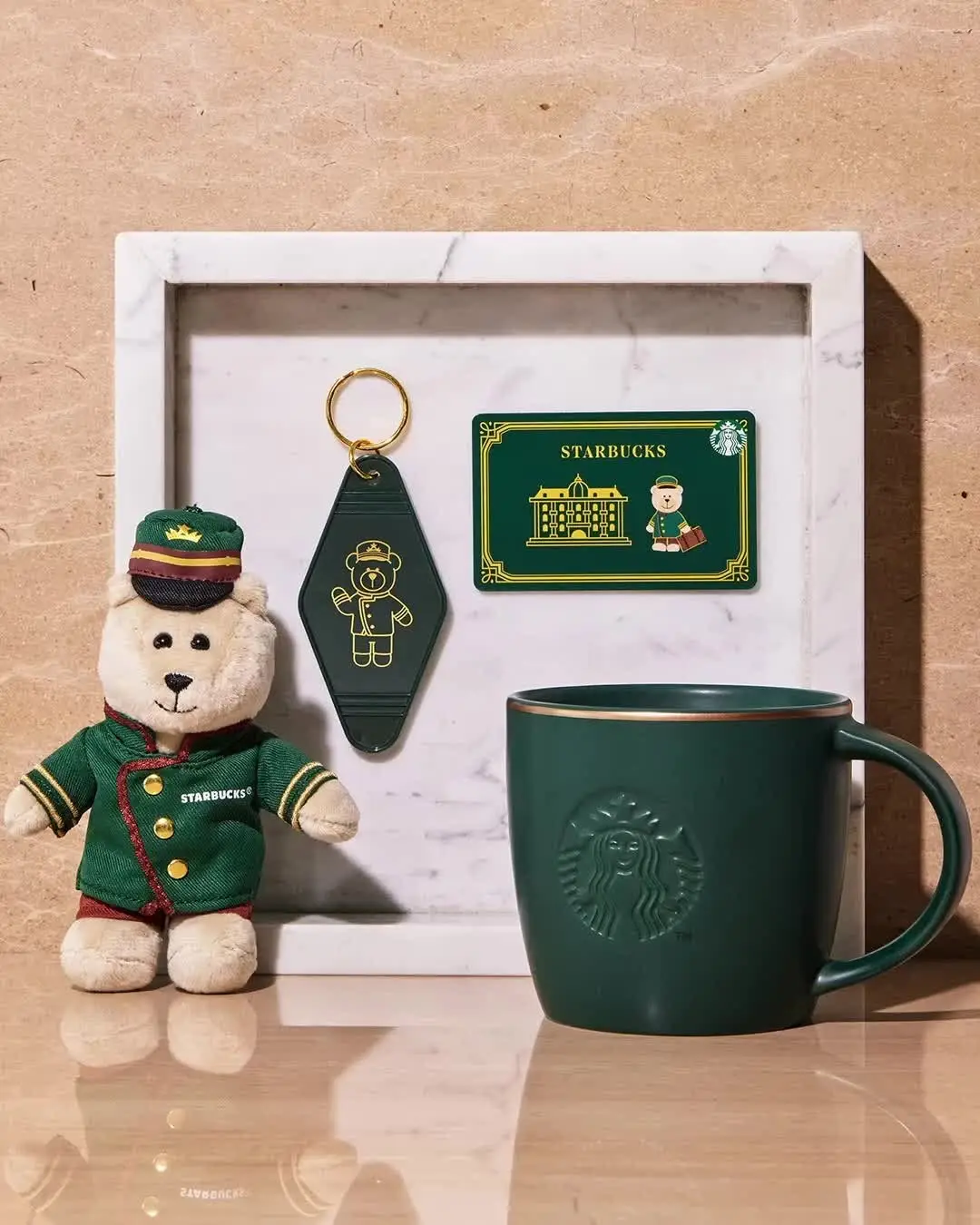 スタバグッズ2025ホテルスターバックス