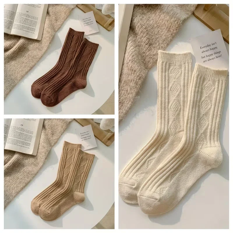 レディース冬用厚手ミドル丈ソックス
