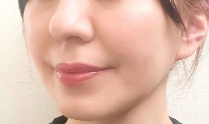 シャインハイライターバームのメイク後の様子