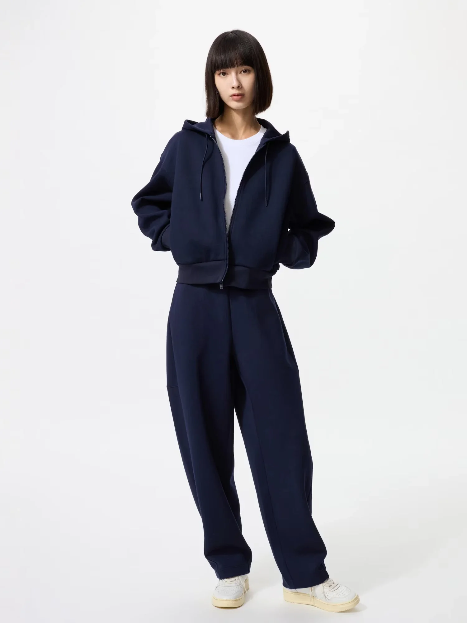 ユニクロドライスウェットフルジップパーカネイビー