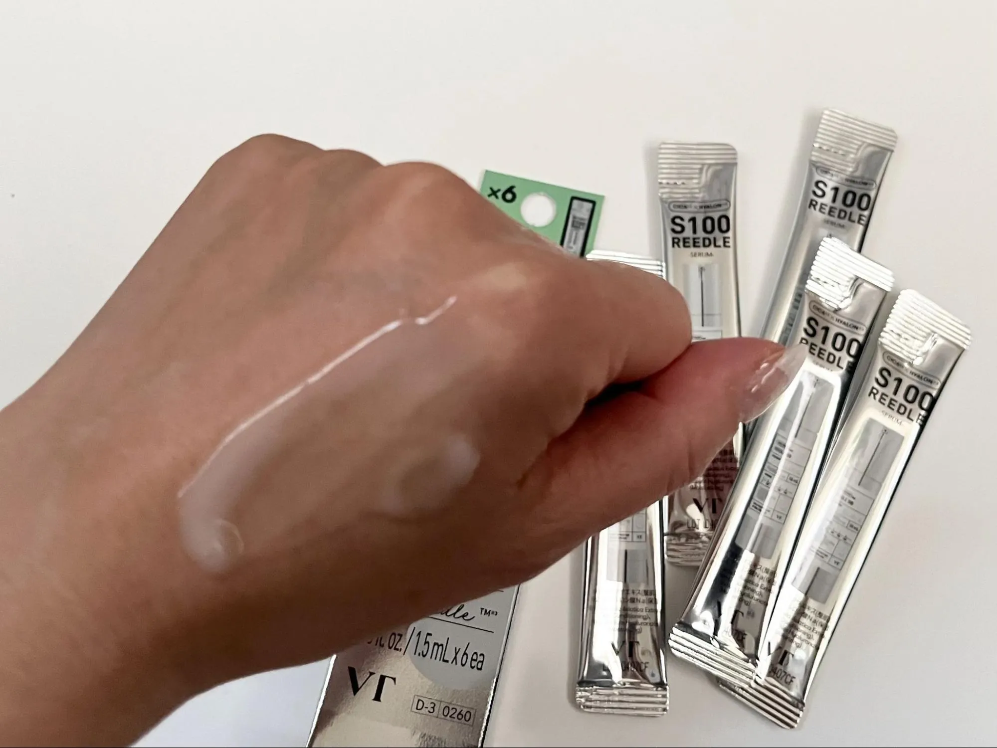 VT S100 リードルセラムのテクスチャー