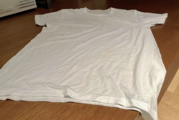 洗濯後のTシャツ
