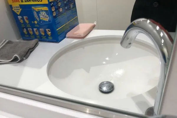 掃除後の洗面台