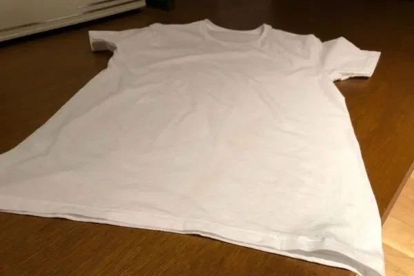 洗濯後のTシャツ