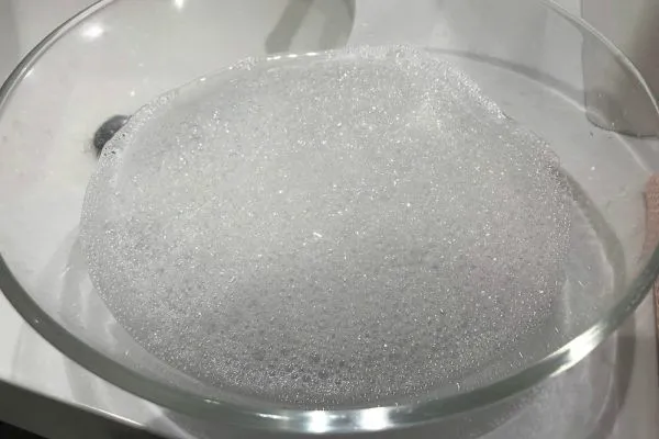 容器に入ったお湯