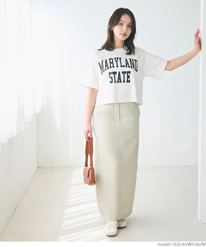 クロップド丈ロールアッププリントTシャツ