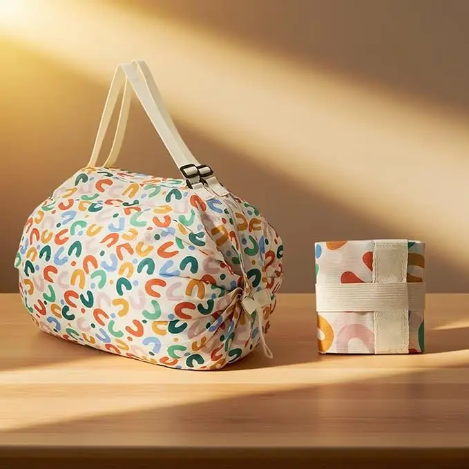 折りたたみ式トラベルダッフルバッグ