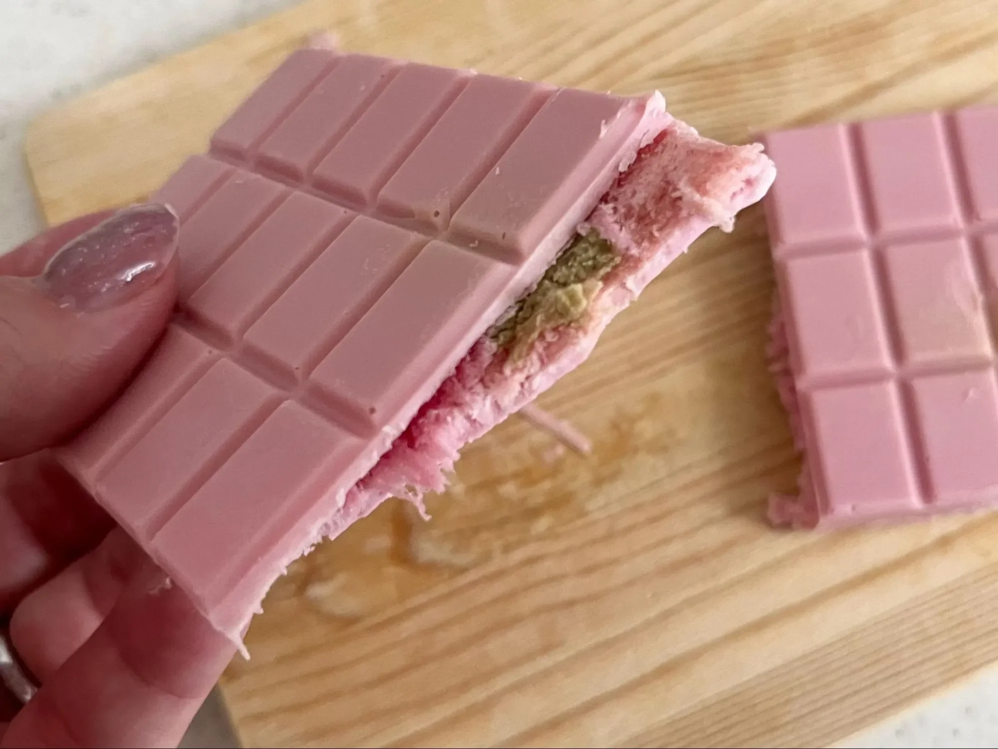 Angel Hair Chocolate(ピンク)の断面図