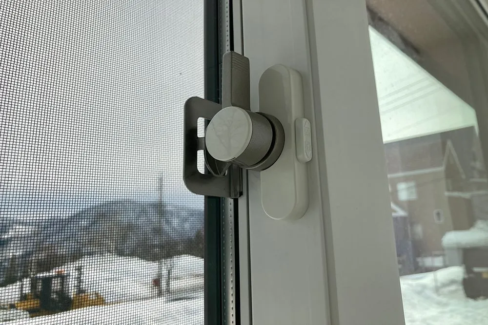 窓用エアコン取り付け