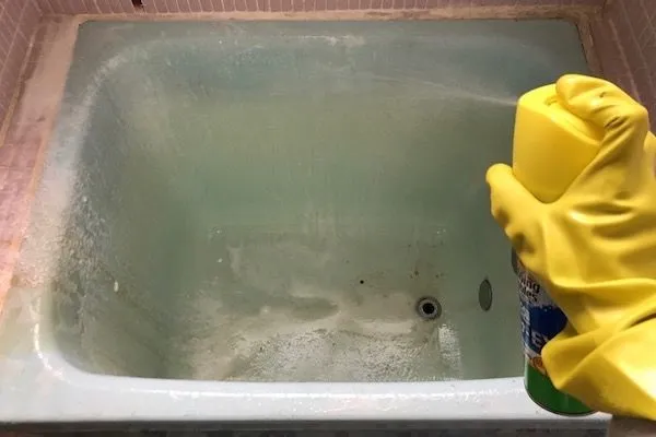 風呂場掃除/激泡バスクリーナーEX