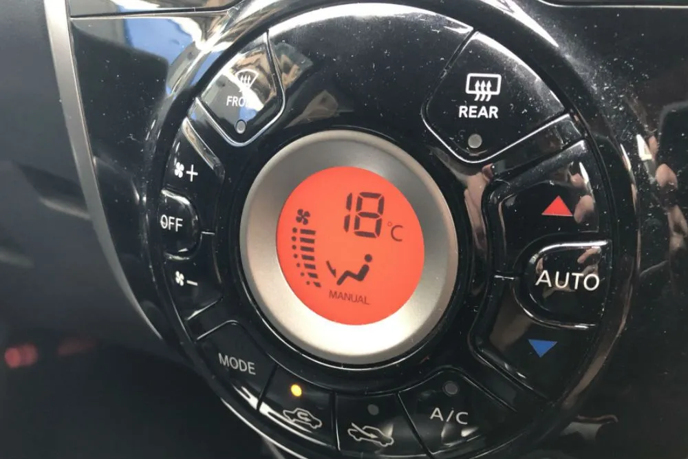 車のエアコン