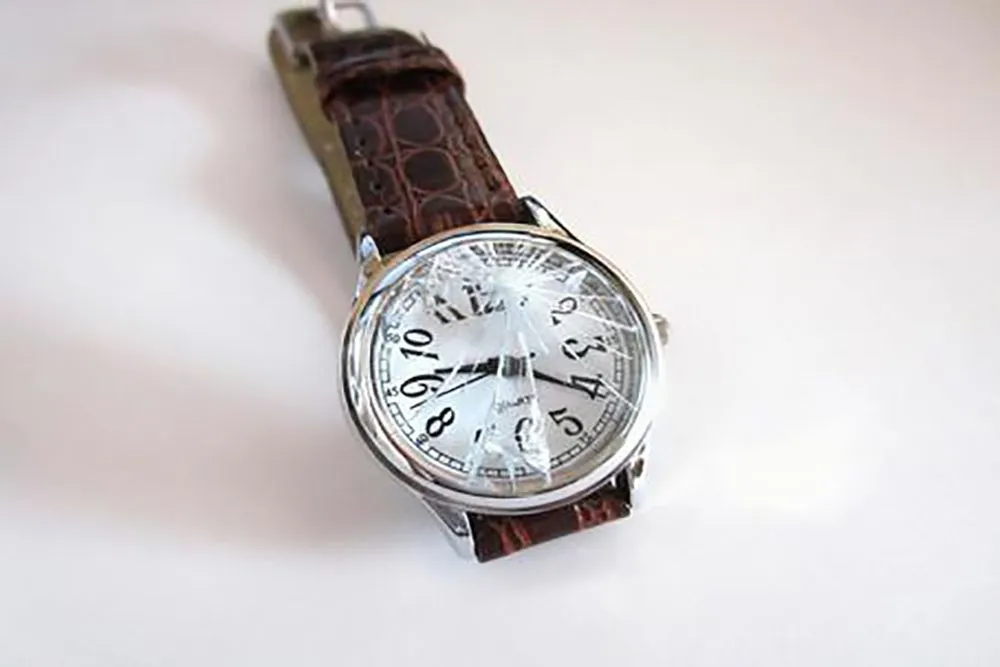 腕時計のガラス交換