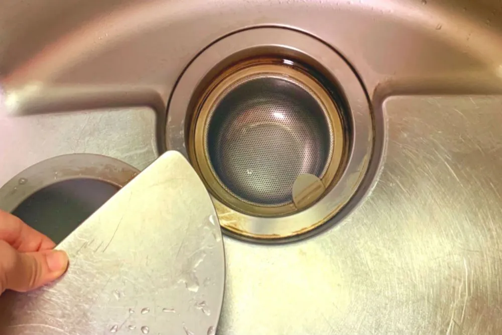 ピーピースルーでキッチンの排水口掃除