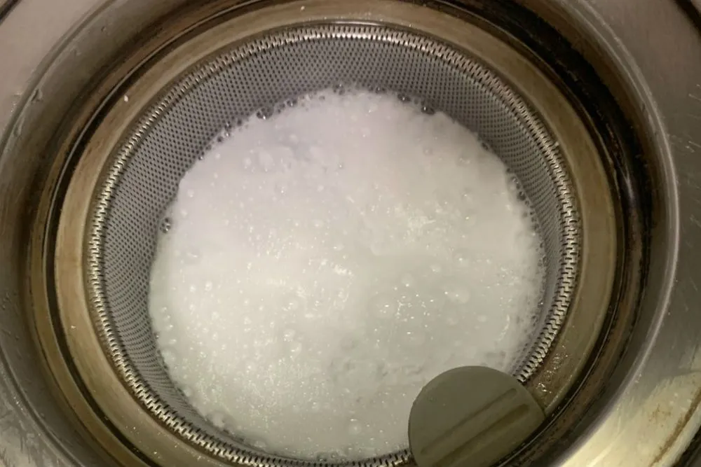 ピーピースルーでキッチンの排水口掃除