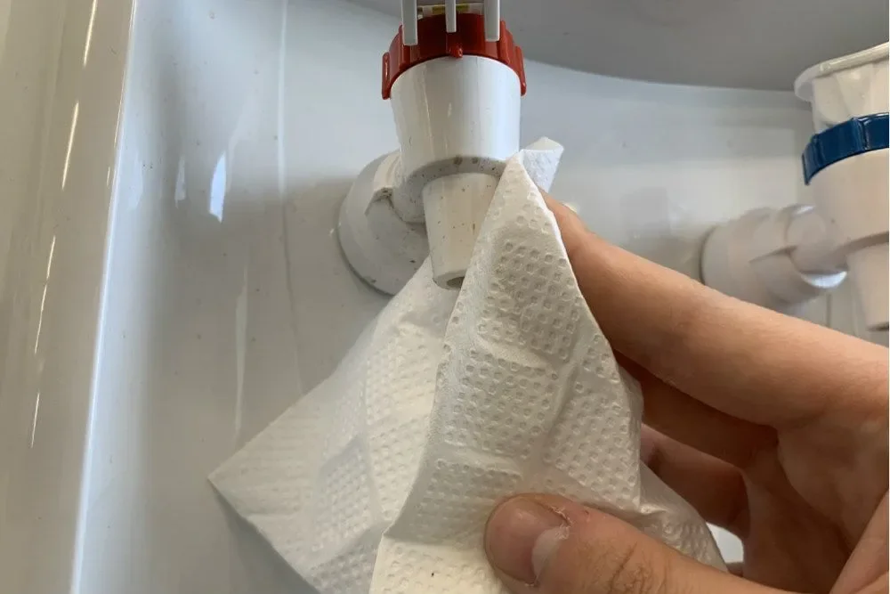 ウォーターサーバー/蛇口/掃除/キッチンペーパー