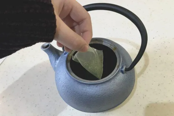 鉄瓶の錆び取り