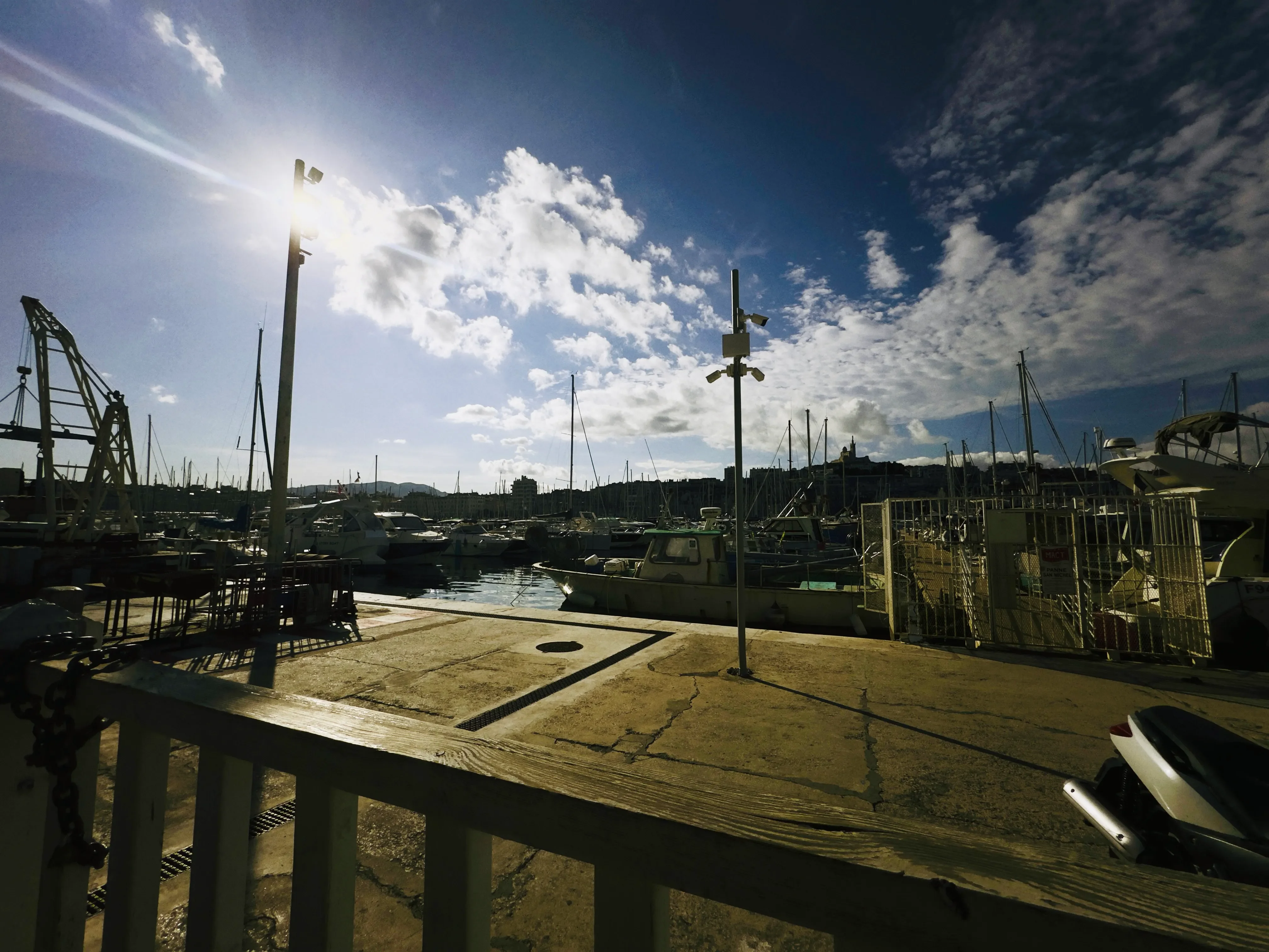 マルセイユの港