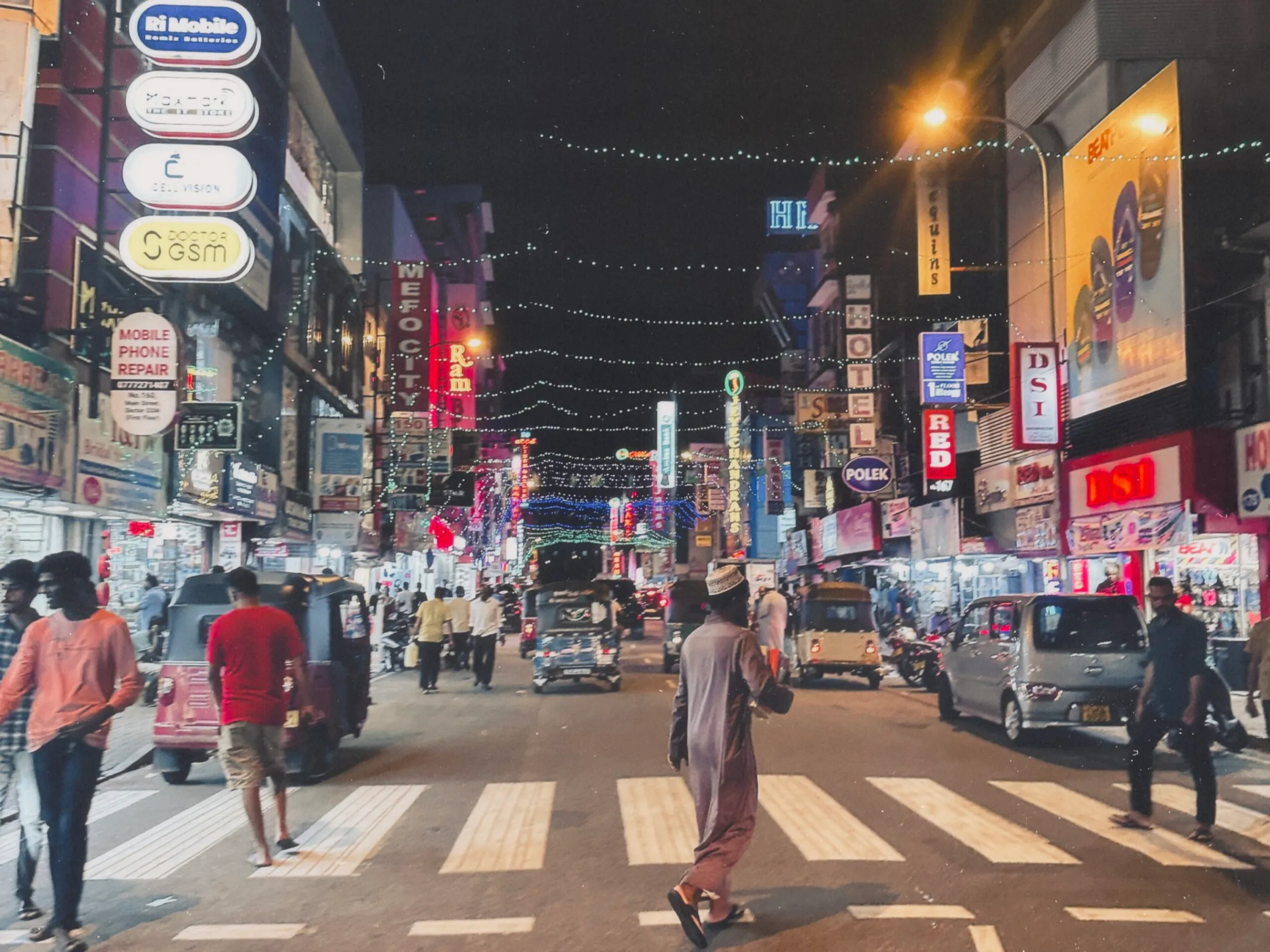 コロンボの夜の街並み