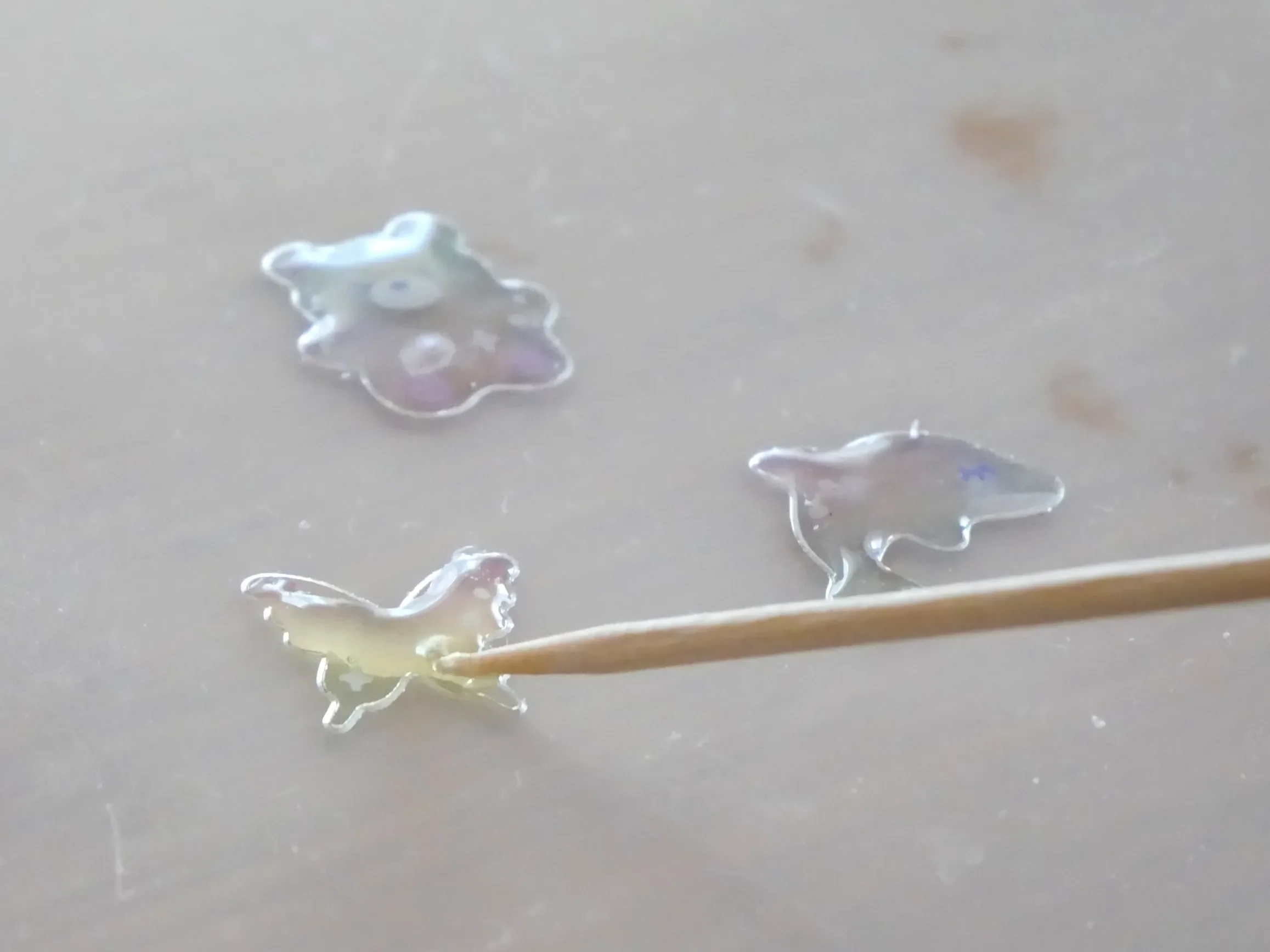 手作りシール／透明ボンド